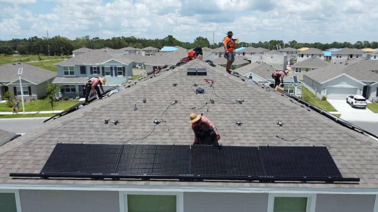 Are Solar Panels Hurricane Proof? Solar panel mounting in Florida for hurricanes