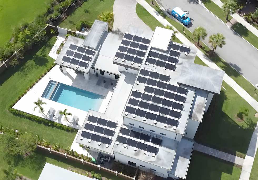 Solar Panels and Flat Roofs: Benefits, Considerations, and Installation Tips Flat roof solar panels